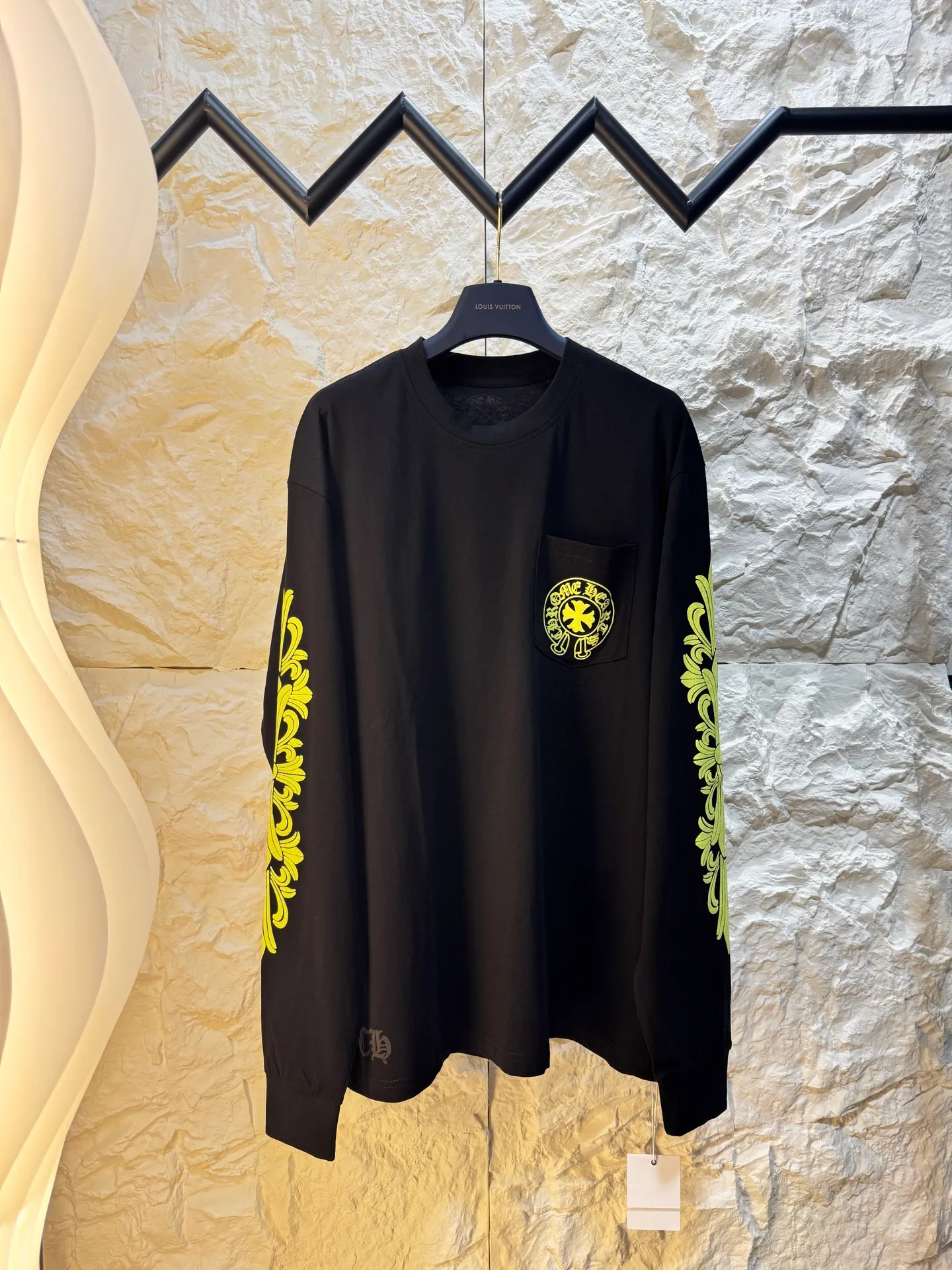 Chrome Hearts size S M L Chrome Hearts Cross long sleeve Series 32 ， 190G， ， ， ， 、 ， 。 ， ， ， Classic ， ， 。 Classic ， ， 、 ， 。 ， ， ， ， ， ， ， Classic 。 ， ， Same Style ， ， ， ， Same Style。
